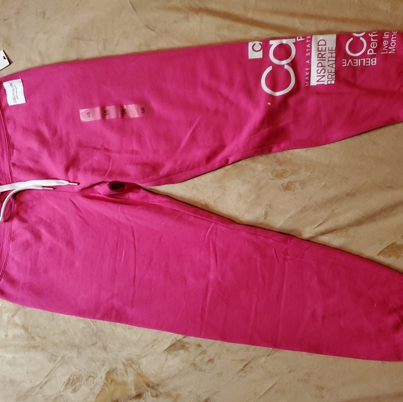 Calvin klein sweater and jogger  Pink size… - Picture 8 of 8